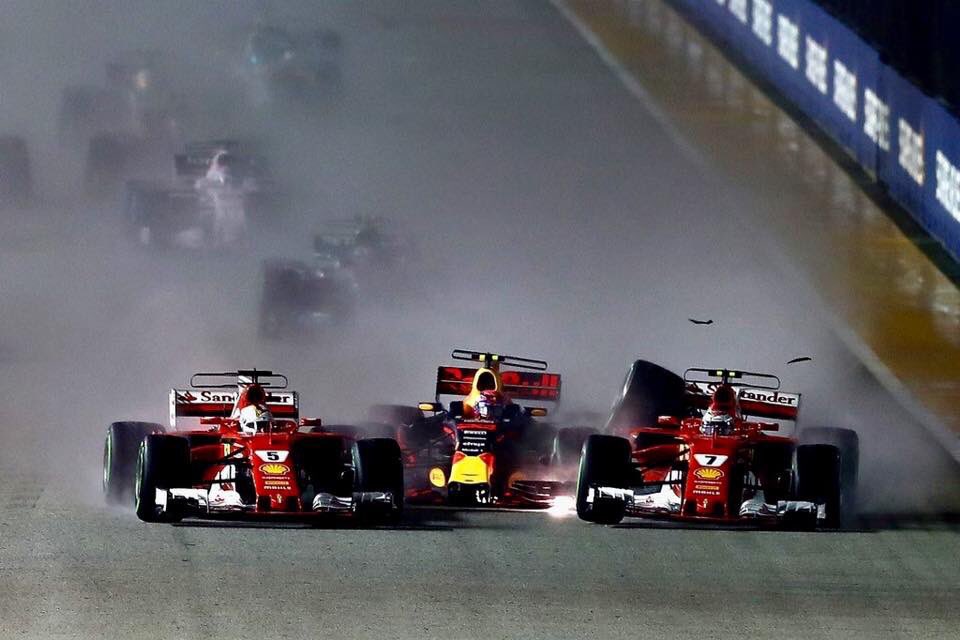 f1insideout's tweet image. #F1 #SingaporeGP 🇸🇬 #NightRace #Glad #EveryoneWalkedAway #TomorrowIsAnotherDay