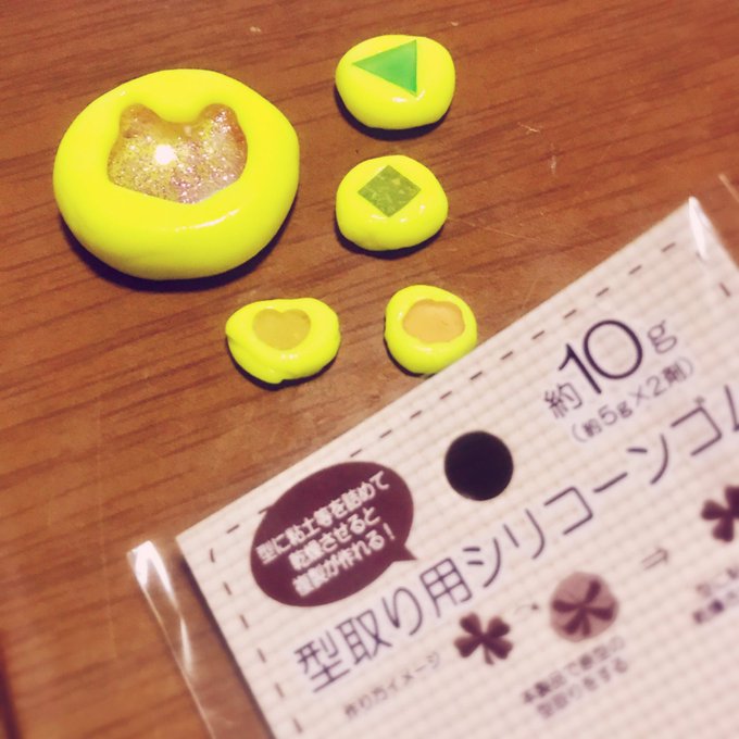 シリコンモールドの作り方特集 立体型からおすすめの材料まで一挙公開 100均 Diy Sumica スミカ 毎日が素敵になるアイデアが見つかる オトナの女性ライフスタイル情報サイト