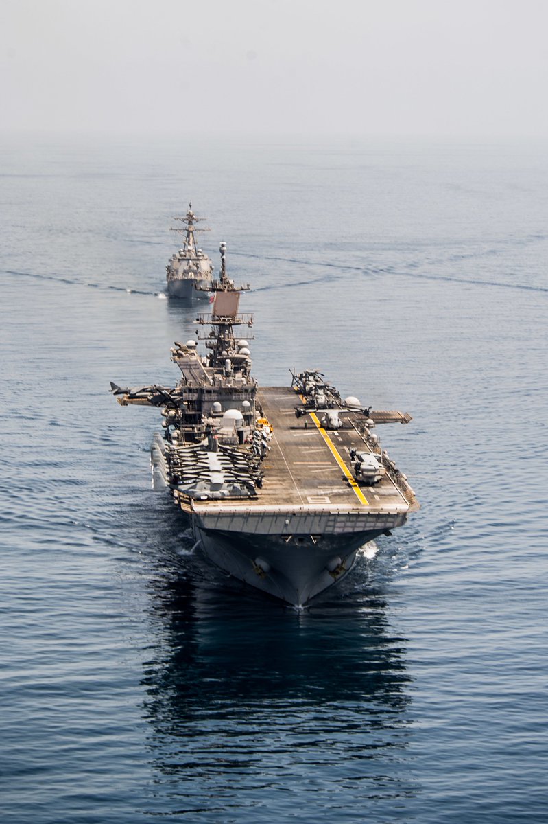 15thMEUOfficial's tweet photo. USS America, USS Howard, USS Lewis B. Puller, and USS Pearl Harbor conducted a navigation formation and photo exercise #AlligatorDagger2017 https://t.co/y46SV3F5Hl
