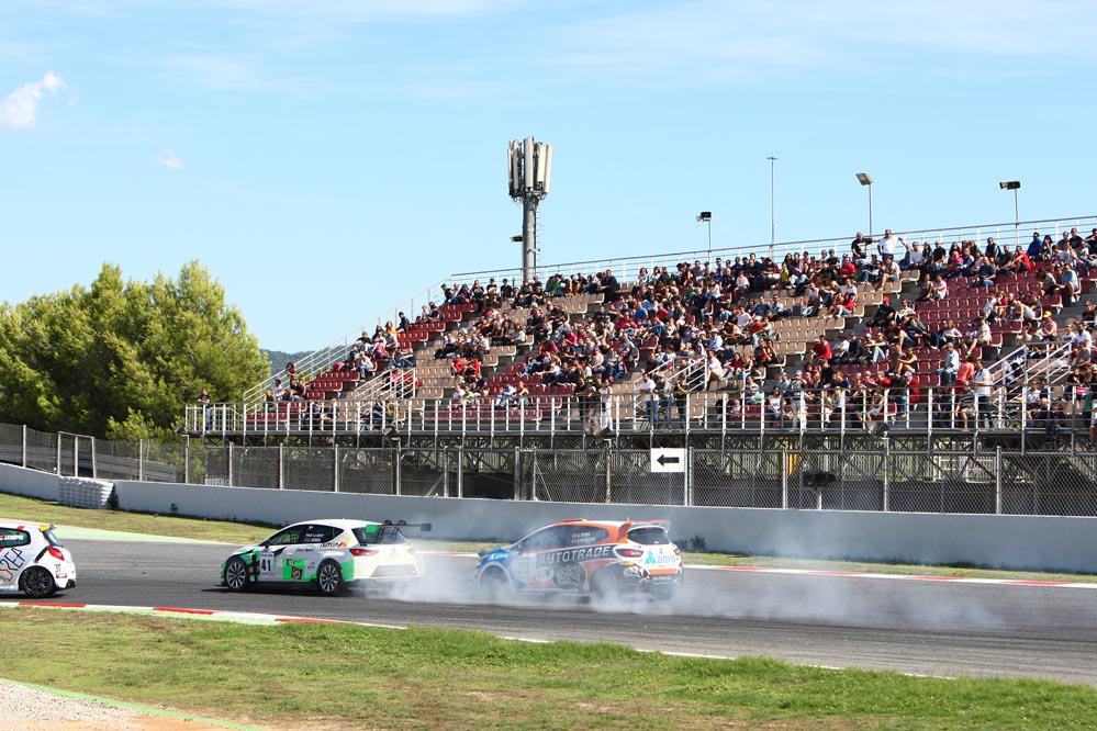 VLineOrg's tweet image. CER y GT brindan un espectáculo fabuloso en Barcelona...
+info... bit.ly/2f3jQIz
Clasificaciones.... bit.ly/2xJdREn