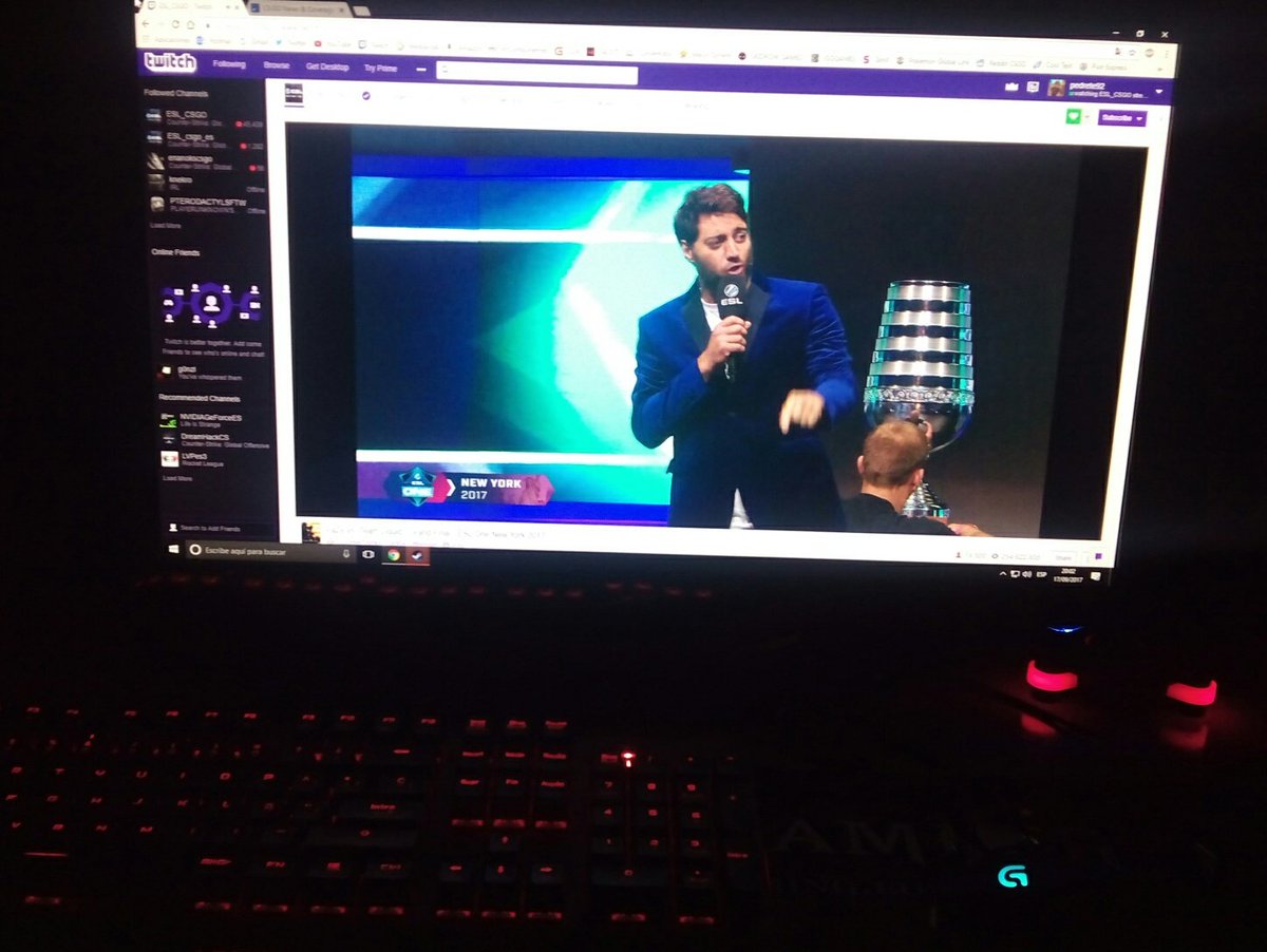 PEDRETE92's tweet photo. Partidazo que empieza en breves... ESL Final 2017 TeamLiquid VS Faze https://t.co/x7qvG3k2cP