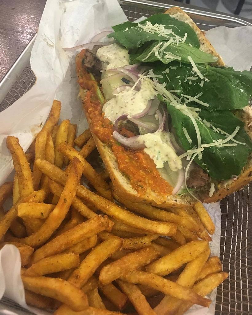 Riiiimms's tweet photo. Special Sunday Sandwich at @burger_haus ๐๐๐
.
.
#foodie #food #sandwich #sofuneating #burgerhaus #yummy #lebanon #โฆ https://t.co/kor5chwxhz https://t.co/YjFl7vNeak