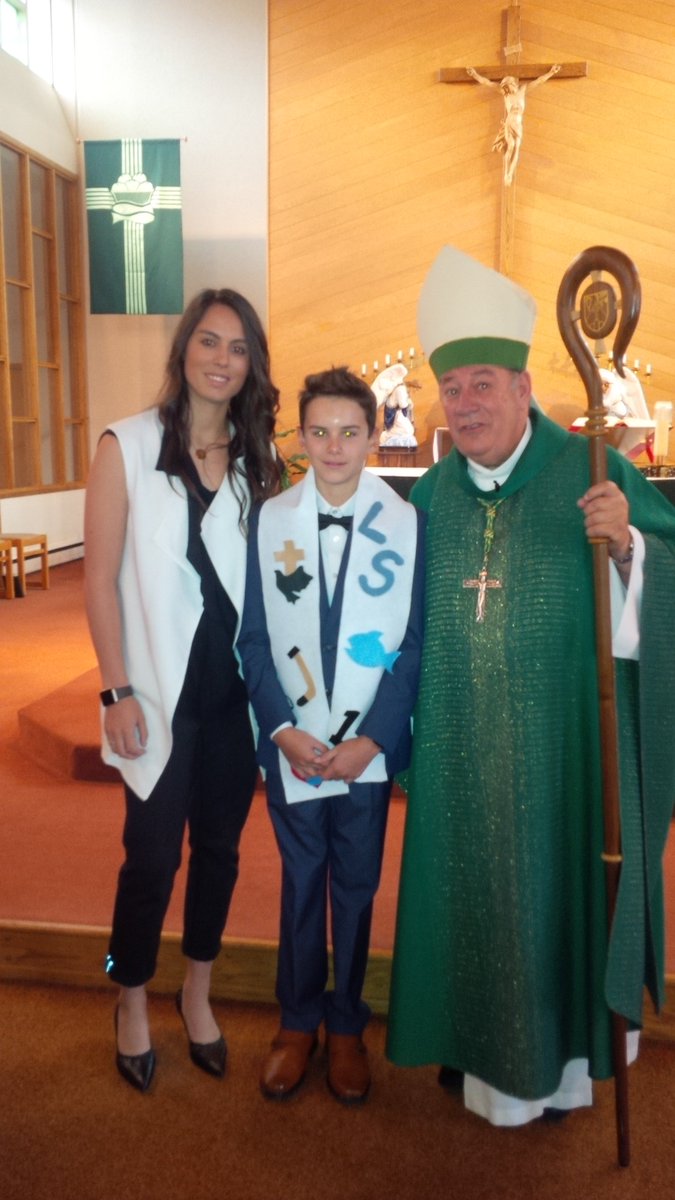 Cher2468's tweet photo. Special day for the students at Holy Angels today! Congratulations on your Confirmation https://t.co/48YgGfyi7T