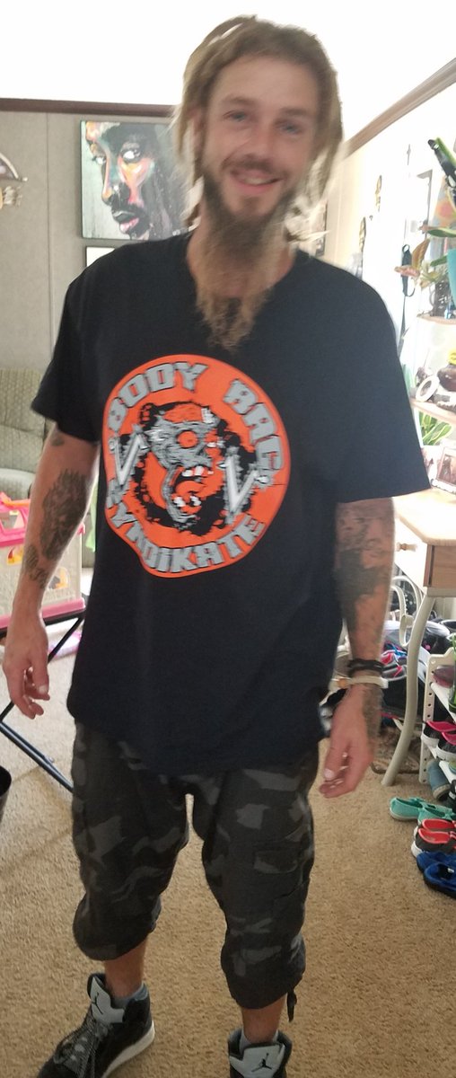 Mrsix0eight's tweet photo. #deadgang @GrudgeBBS https://t.co/uXiSTcmgKE