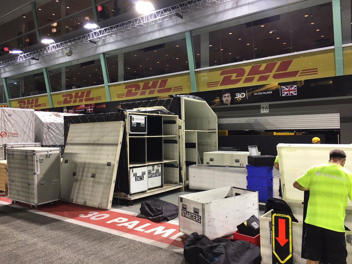 AlpineF1Team's tweet photo. And now; you know the deal: its #F1PackUp!!
#SingaporeGP https://t.co/VkejssVDPp