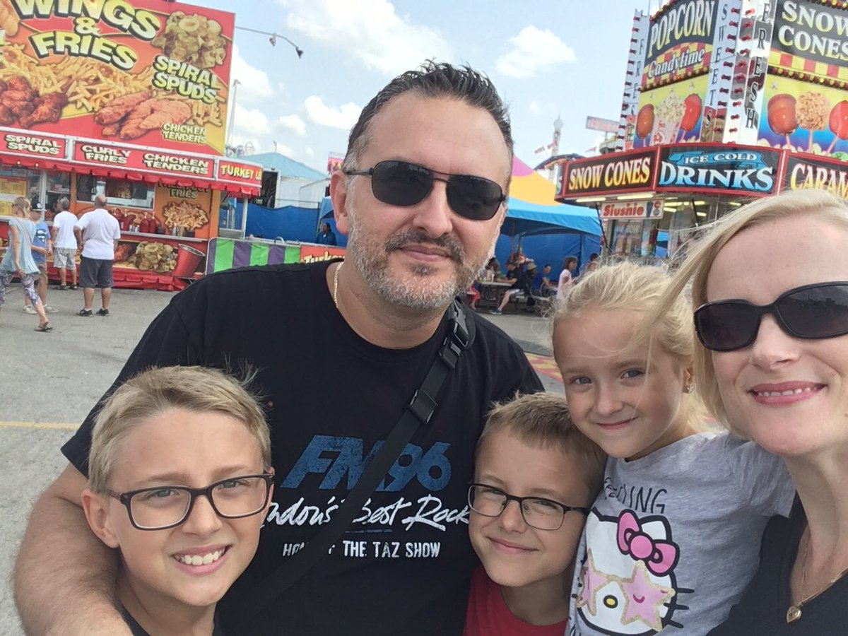 ttswimfish's tweet photo. Beautiful day celebrating Matt's bday at #westernfair2017 https://t.co/h3E8BgsvGu