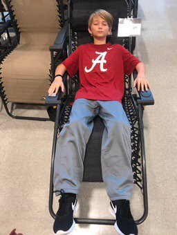 SherryBitner24's tweet photo. #zerogravitychair #thischairrocks #libertycenter #sondaywithmom https://t.co/anDG1FDONy