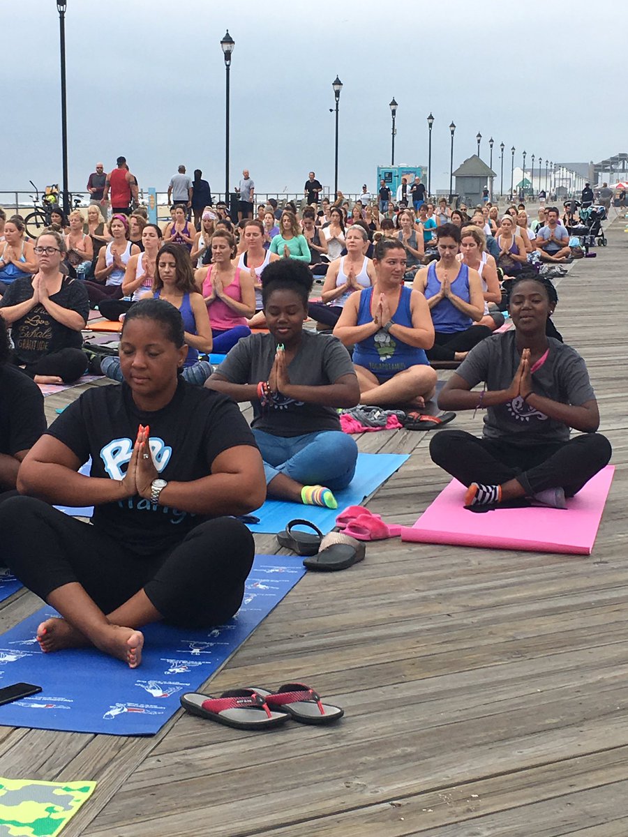 AlishaDelorenzo's tweet image. @Asbury_ParkSD supporting the #APWellnessProject @SherieLove4  @BiBi__Bennett @MsMattAPHS @DanDaviPetru @MissChristinaAP