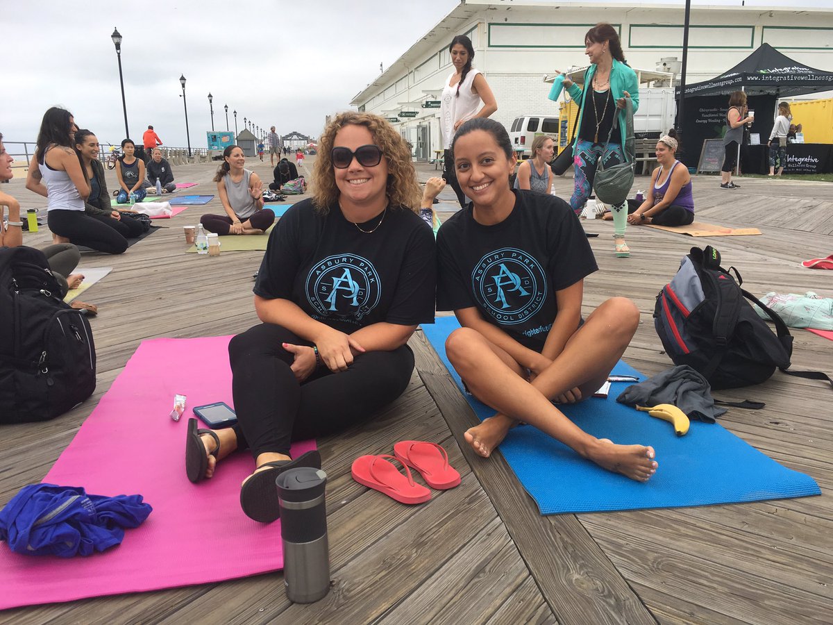 AlishaDelorenzo's tweet image. @Asbury_ParkSD supporting the #APWellnessProject @SherieLove4  @BiBi__Bennett @MsMattAPHS @DanDaviPetru @MissChristinaAP