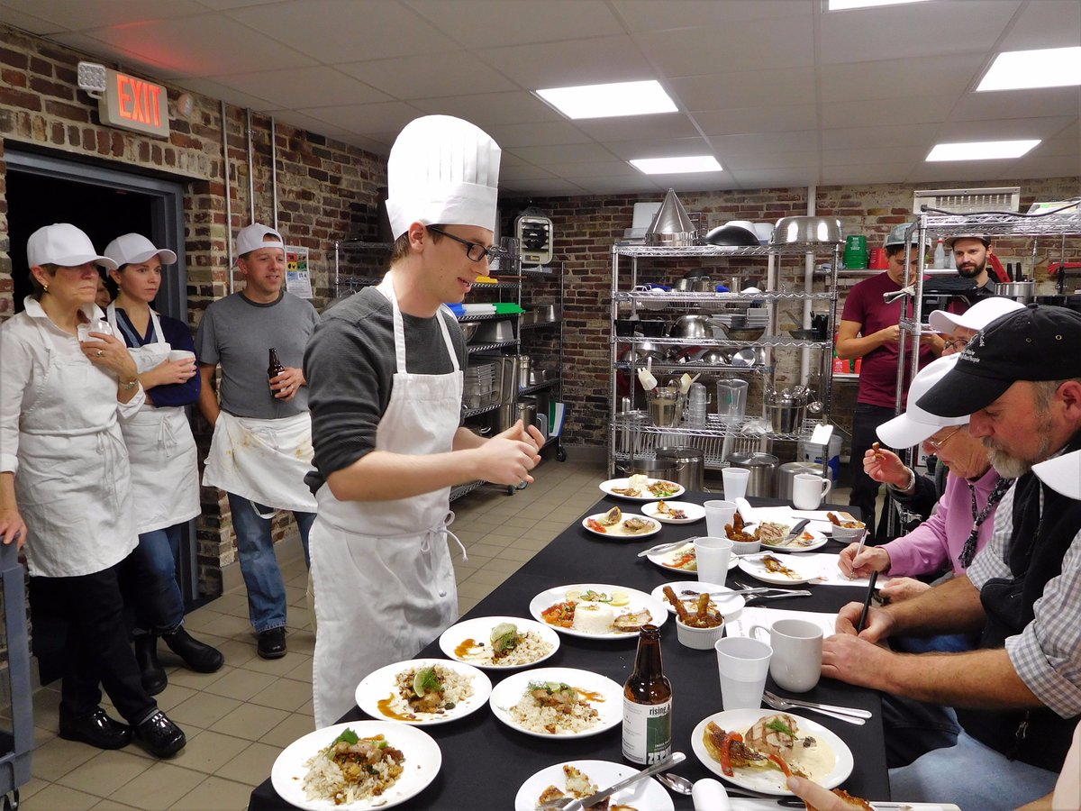 forkfoodlab's tweet photo. It's no every day that a @FyoodKitchen event is open for public viewing, but not every day is #TheForkiversary. RSVP today! https://t.co/ODknCzQ0tN