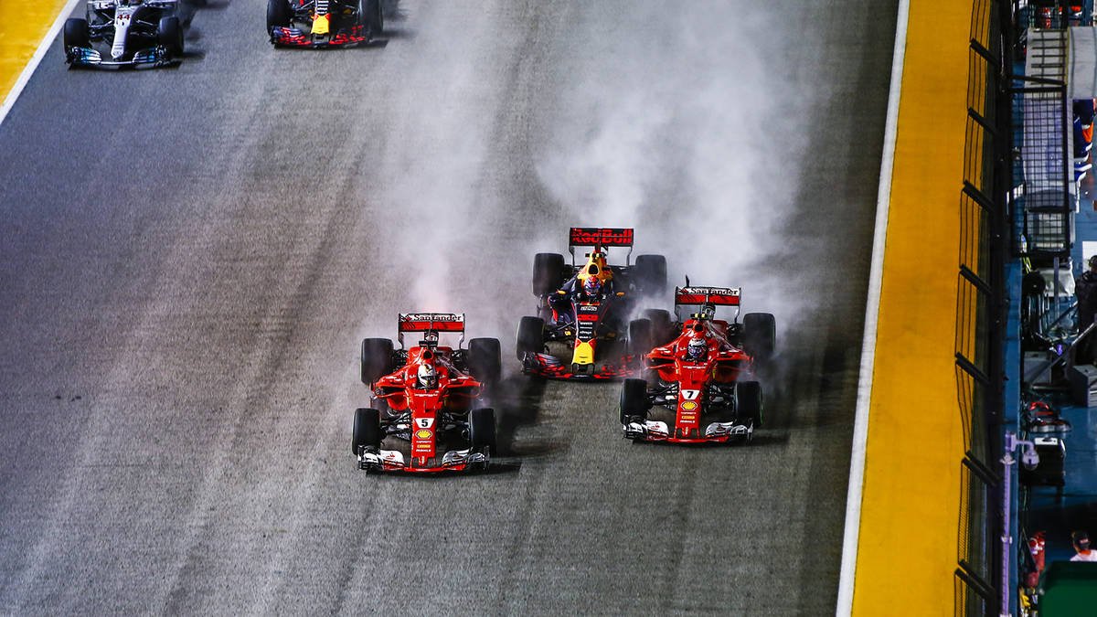 F1 officials declare opening lap crash in Singapore 'racing incident' bit.ly/2x5Rd8i https://t.co/3NDi81L36w