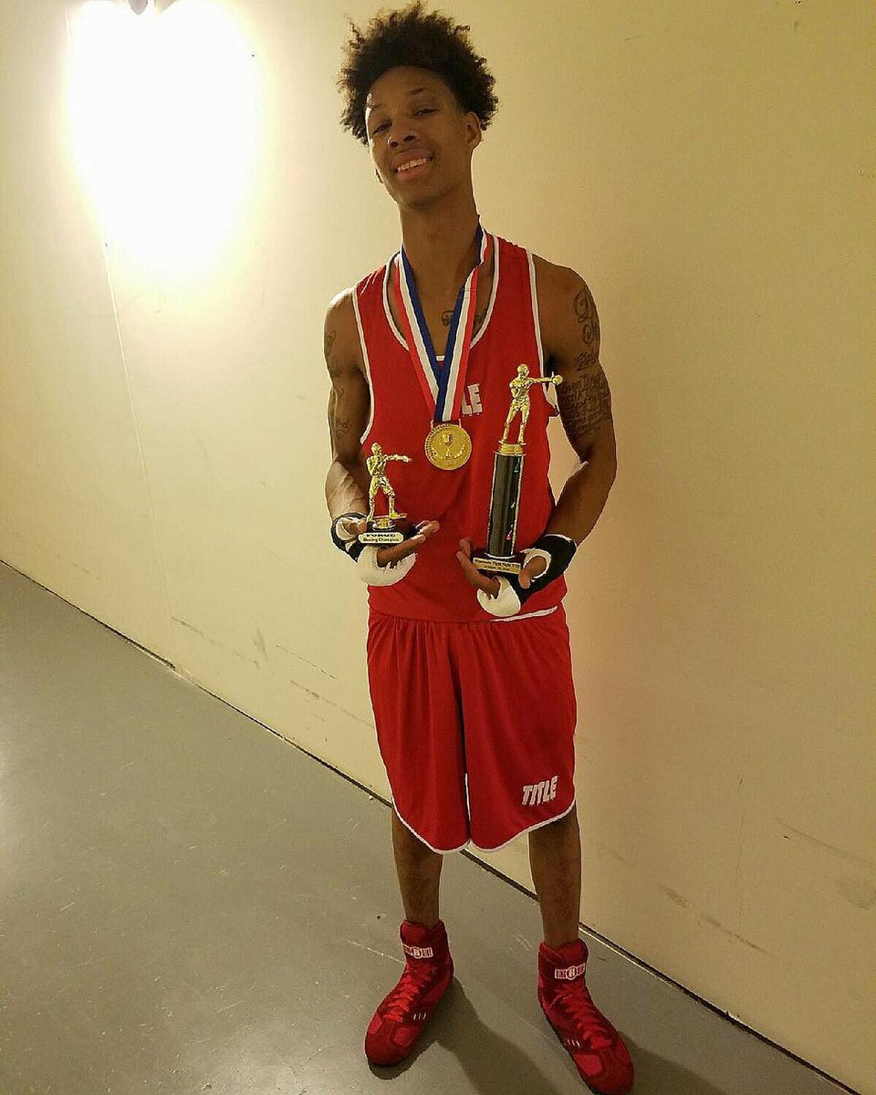 414doeshay's tweet image. I won the Wisconsin State boxing tournament🥊😎🙌