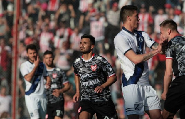 #Instituto: el primer paso, dado. La Glo ganó en el debut de la B Nacional ante Brown de Madryn ► bit.ly/2jzlfvu