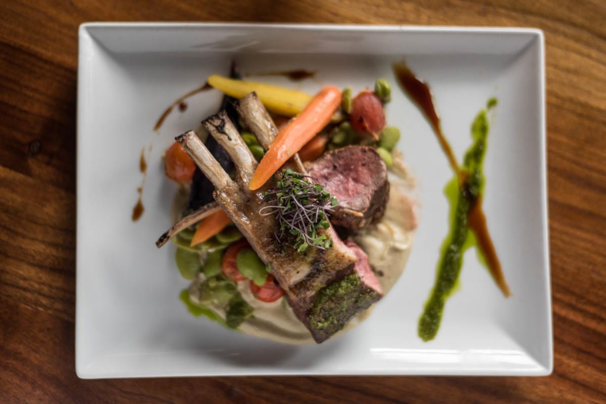columbiasc's tweet photo. Treat yourself to some fine dining in #RealColumbiaSC, because you deserve it. https://t.co/EIJ9hENNza https://t.co/VhyOITP2t9