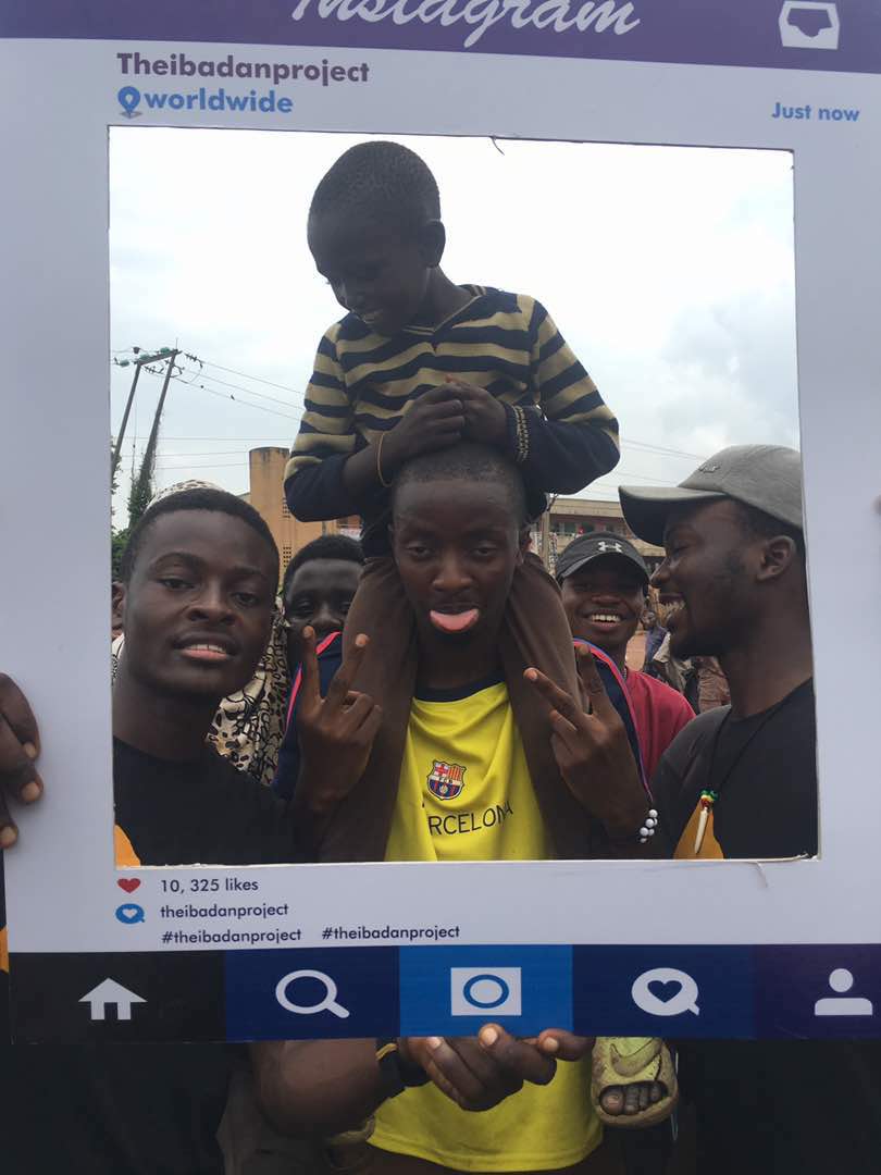 wahabind's tweet photo. A heart of gold is not about 30bn in the acc #ibadanproject making impact bigly #ibadan500project ❤❤ feeding mouths is sweet https://t.co/TCjsujCWPF