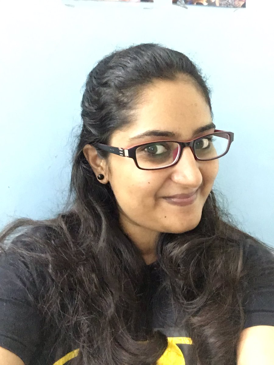 TikyaniK's tweet photo. When I was trying to study https://t.co/AFEV7xZH0b