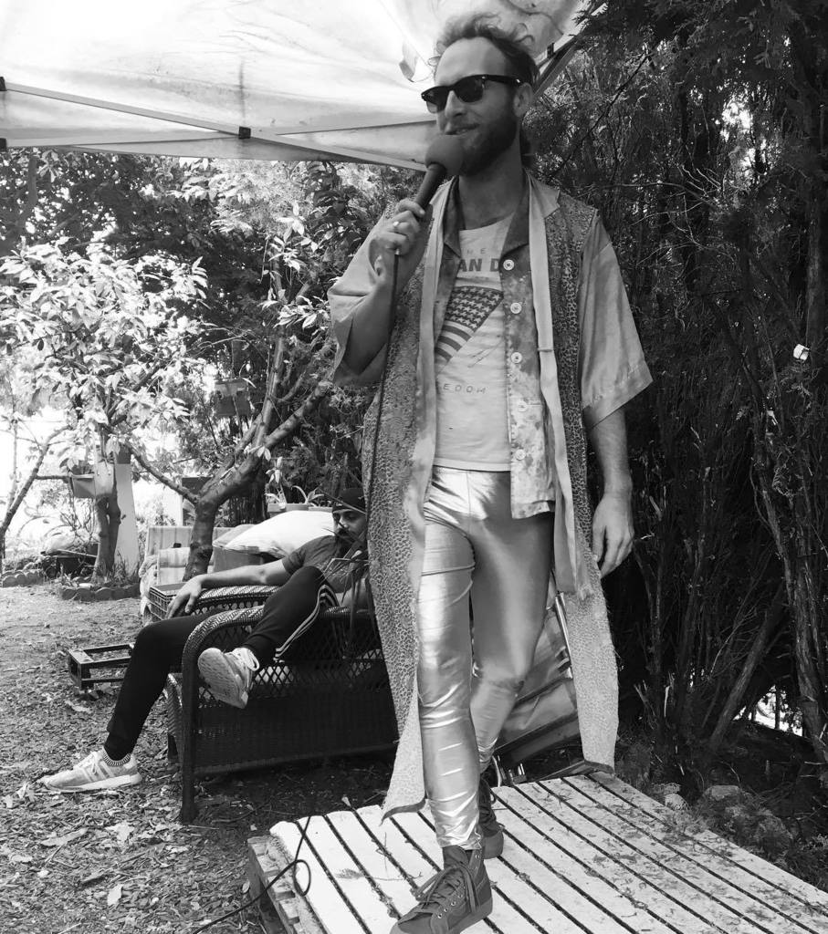 AlBahmani's tweet photo. #bombmic #standup @lordrobbiek #comedy #silverlake #losangeles https://t.co/0WU2xezTSd https://t.co/76o9y32OTx