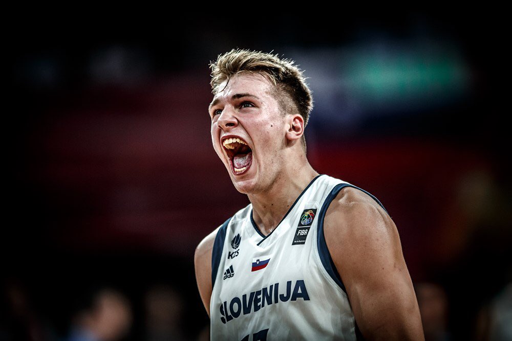 BPernigotti's tweet photo. #EuroBasket2017 Eslovenia le ganó a Serbia por 93-85 y se quedó con el título por primera vez en su historia. 🇪🇸 y 🇷🇺 completaron el podio. https://t.co/2936fo5ft9