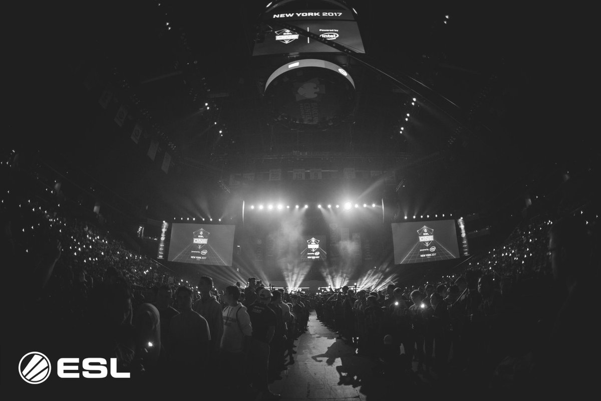 ESLCS's tweet photo. THANK YOU NEW YORK! 🗽❤️ https://t.co/fBd1JxyNZy