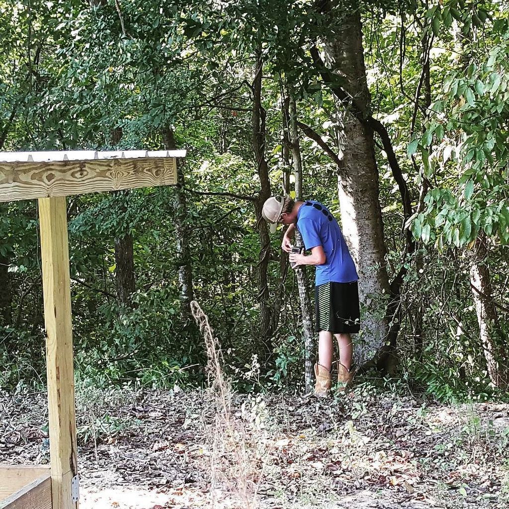 HaleSmith1's tweet photo. Enjoying helping @pgsmithh get ready for bow season with a little camera scouting. #marengocounty #halfchance https://t.co/z3VgPwj2J8