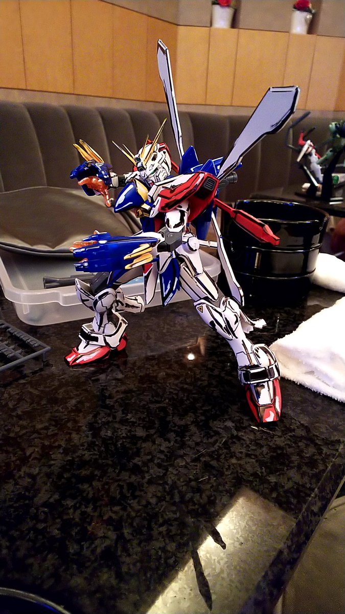 小林愛 めぐみ ガンプラをマッキー 油性ペン でイラスト風に塗装するモデラー على تويتر イラスト風模型 ガンプラ マッキー ガンダムマーカー とゆーわけでレディマドンナのガンプラデーでmgゴッドガンダム作りましたん マッキーとハイライトにガンダム