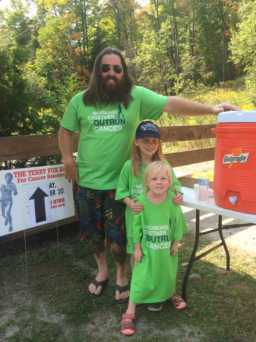 Our refreshment station volunteers are the best!! #terryfoxrun2017 #family #haliburton