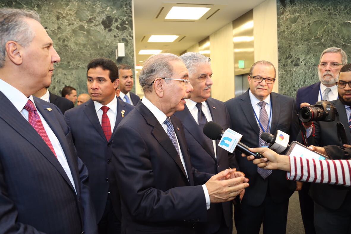 Sobre huracán María: "estamos siguiéndolo minuto a minuto". <a href="/DaniloMedina/">Danilo Medina</a> #DaniloEnONU