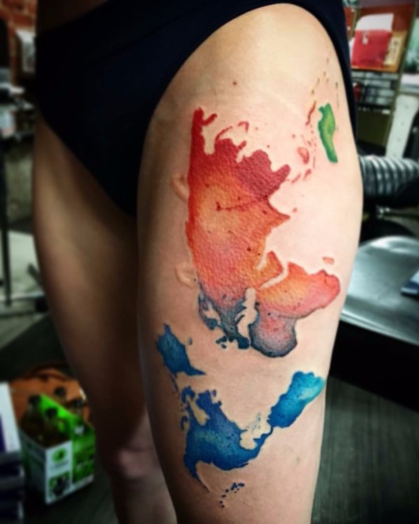 Uetattoo's tweet photo. Reasons why they invented the <3 button. https://t.co/6PLtzhVBDV