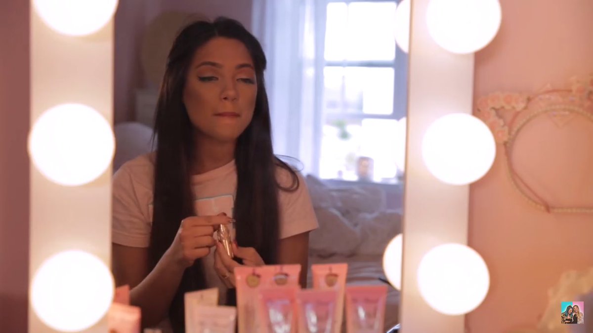 gaby4everfan's tweet photo. Me getting ready 😂😂😍😍😍😍@gabcake #MyEverything😍I LOVE YOU https://t.co/7IV4TIa7K3