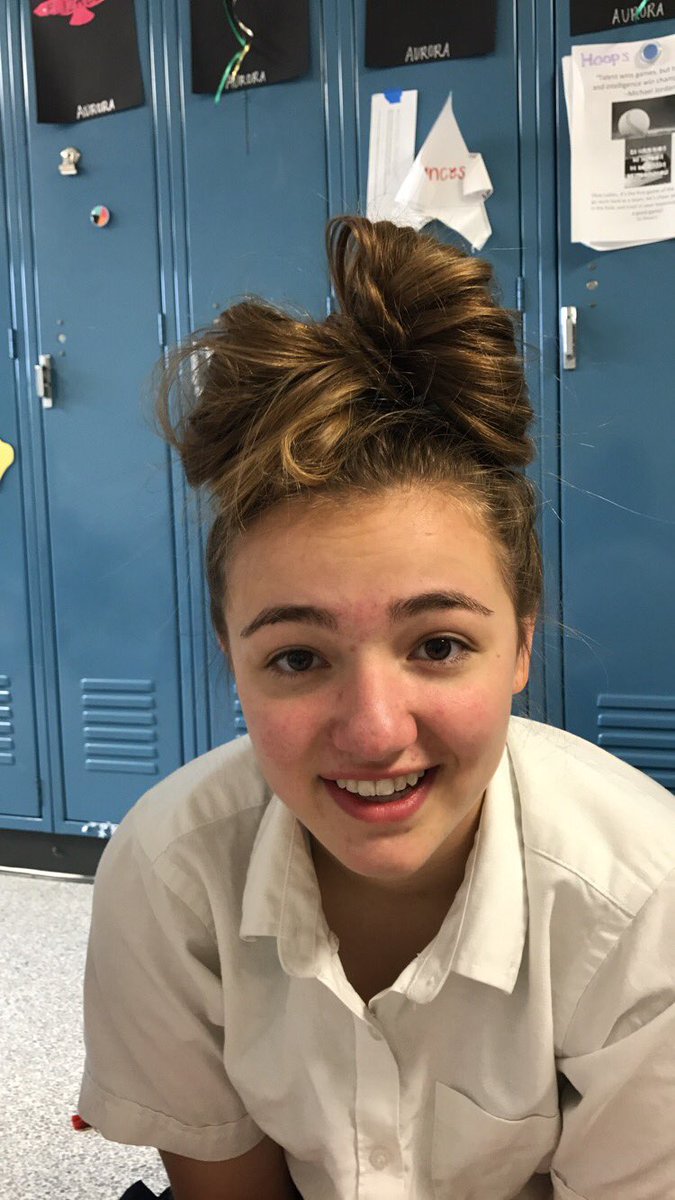 avak44's tweet photo. happy birthday to my best friend @bridget_emerson I hope u had an amazing day! thanks for all the laughs❤️ https://t.co/J5H0RSrTtH