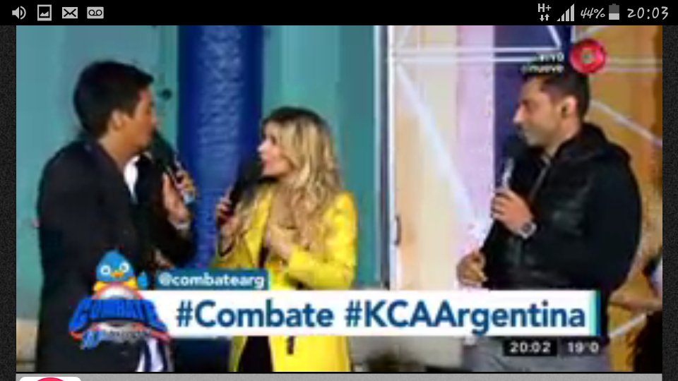 maribrune2014's tweet image. ATR... Domingo de c o m b a t e 😎👊. Junto a ellos @laufer4 @juani_martinez @TitoSperanza8 
#CombatePregunta
#Combate #CKAArgentina