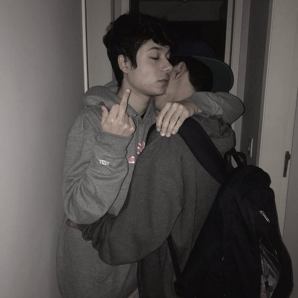 mxssdrunk's tweet image. « No te lo quiero decir, pero no quiero que te vayas, te quiero aca conmigo, por algún motivo si vos estas todo lo demas me sobra. »