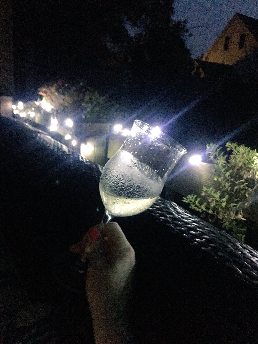 Love it when the lights come on! What a fabulous end to an amazing summer in beautiful #Niagara #wine country!

#outdoorcouch #inmybackyard