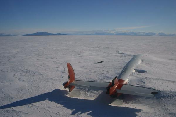 Lockheed Pegasus crash landed in 1970 discovered buried in snow, Antarctica…