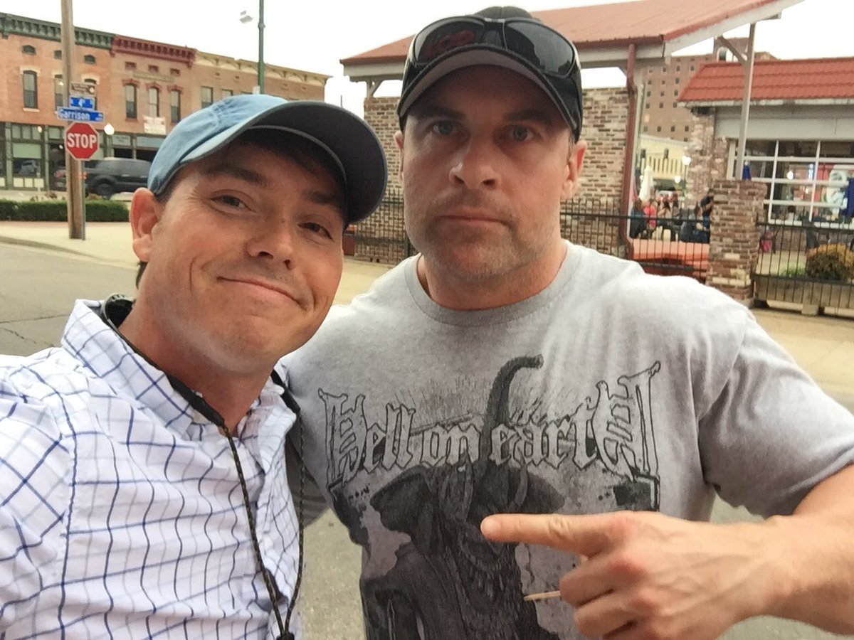 murphychatt's tweet image. Worth the 2 hour drive to see @RoverRadio #RMGCREW !!