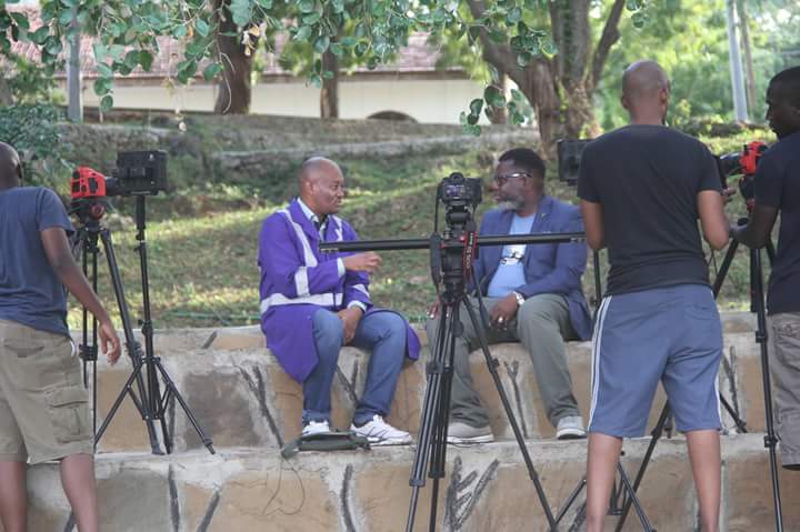 ikoha254's tweet photo. Chairman of the @swahilipothub  advisory board @MahmoudNoor03 , was interviewed for the @SHIFTAfrica  show hosted by @OkwiOkoh @mucheru https://t.co/FGwI9x4ArK