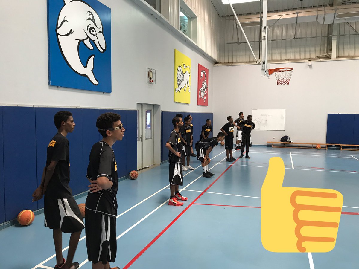 KICS_CAS's tweet image. During the holidays the seniors are working on their Activities (cAs) with coach James. Well done boys.