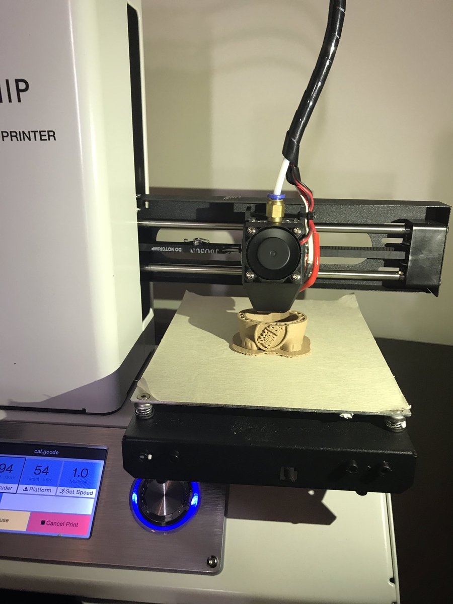 beehoyle's tweet image. My @monoprice Select Mini #3dprinter arrived today! Already started a test print, too!

#mpselectminiv2 #mini3dprinter