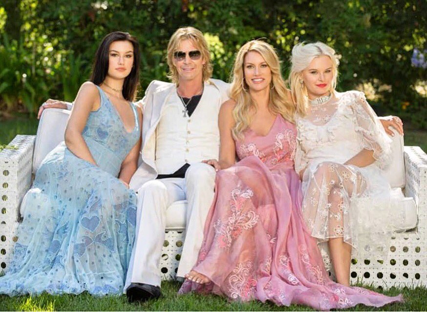 DuffMcKagan's tweet image. A moment with my girls #maemckagan @SuHolmesMcKagan @GraceMcKagan // 🇬🇧 @hellomag #uk