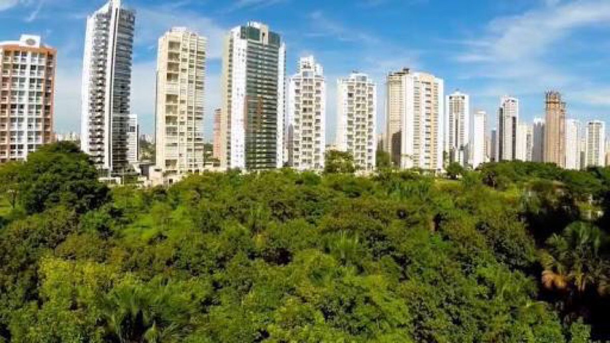 borbanoleto's tweet photo. I'm at Jhon E Ana House in Goiânia, GO w/ @alexandregava @xandao @ajr_timbeta @dricatutu https://t.co/XCNOfKomE4 https://t.co/B0B1zwLGmJ