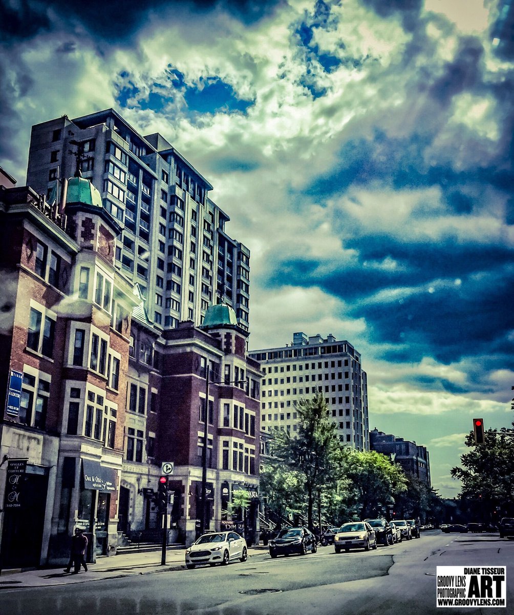 GroovyLensPhoto's tweet image. Sherbrooke Street West #Montreal | instagram.com/p/BYcRvYGFVTY/