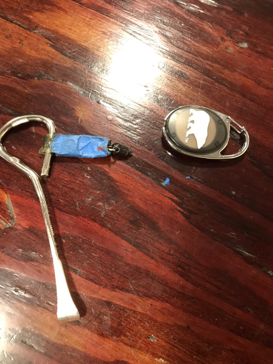 StephAbles's tweet image. Disaster has struck and during a paint sale #D24Problems #whattodonow