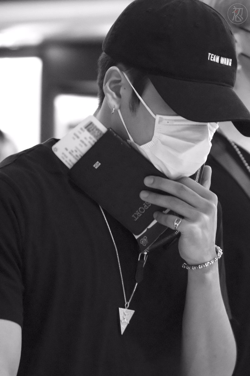 wangsarchive's tweet photo. 3. team wang do it https://t.co/e2Xhk7szjp
