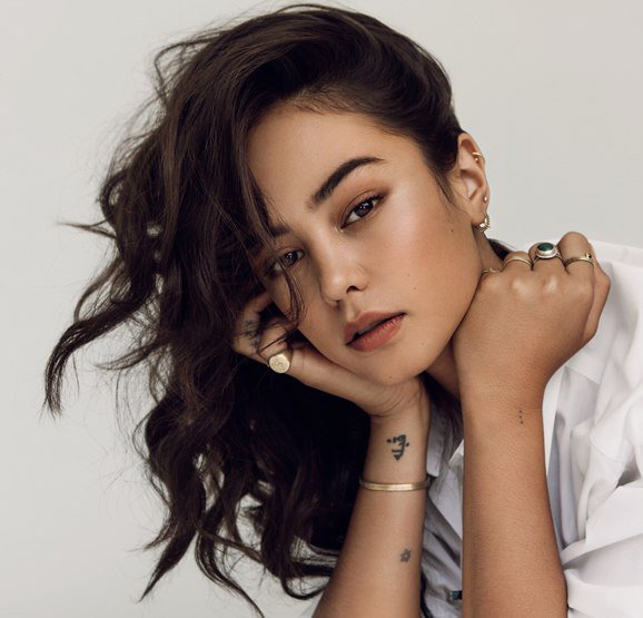 Courtney eaton photoshoot