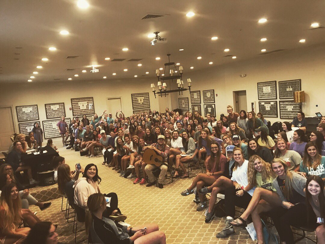 Got to surprise a few Tech sororities tonight! Thanks @TTUChiOmega @TexasTechZTA <a href="/TexasTechPiPhi/">Texas Tech Pi Phi</a> <a href="/ttutheta/">Texas Tech Theta</a> <a href="/TexasTechKappa/">Texas Tech Kappa</a>