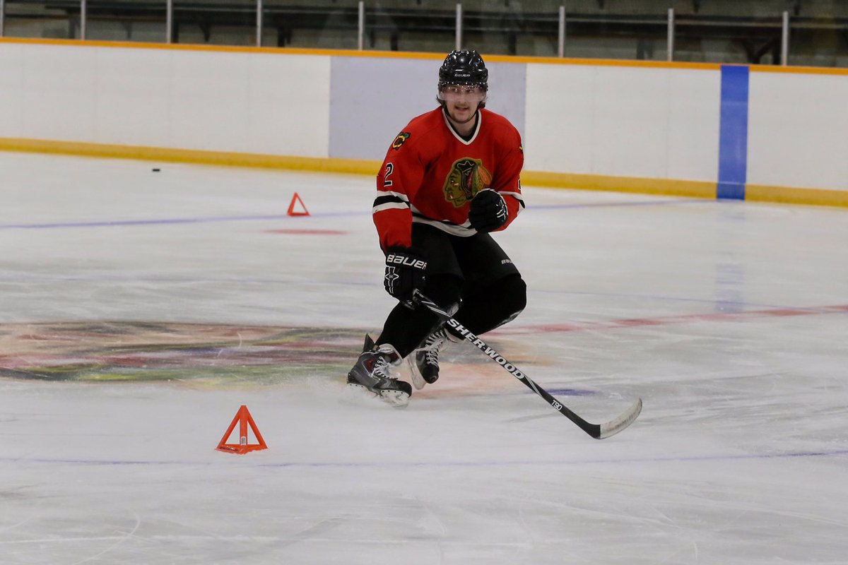 mmjhlhawks's tweet photo. Great camp tonight at #theCoy. Hard skating and battling. #Hawks #Tryouts2017 @mmjhl https://t.co/Di1cwvSBtB