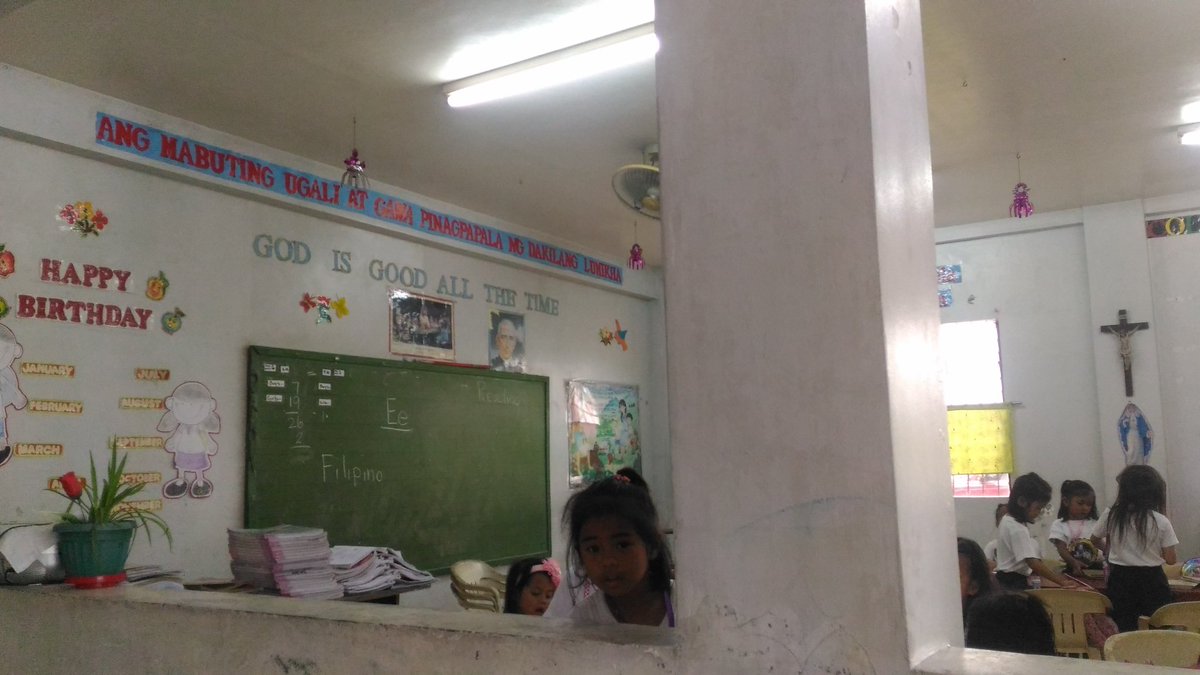 mmariemiranda's tweet image. Act of kindness day 1 😍😍
#ExtensionService Ang gugulo pero ang saya . 😂