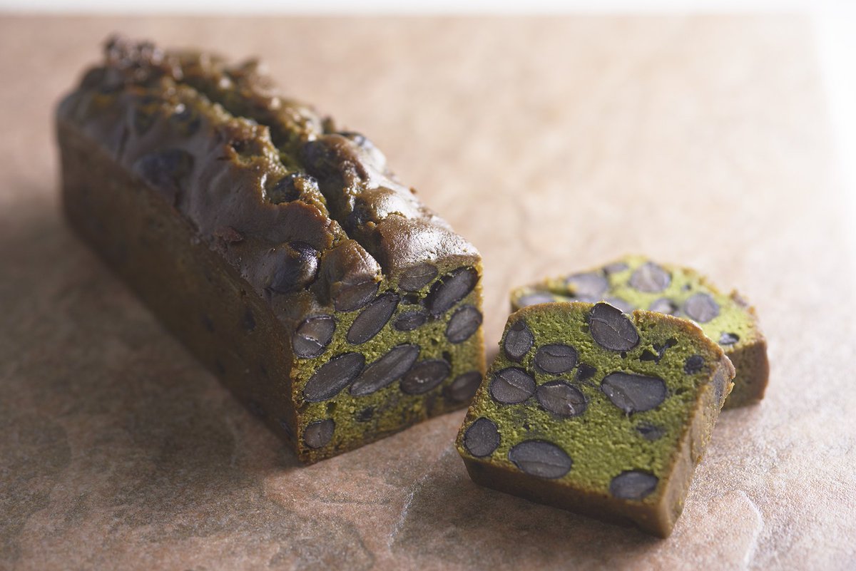 シャトレーゼ 公式 On Twitter 今日9月6日は 黒豆の日 でもあるそう 上質な丹波篠山産黒豆をたっぷり入れた 宇治抹茶パウンドケーキは贈り物に ー シャトレーゼ