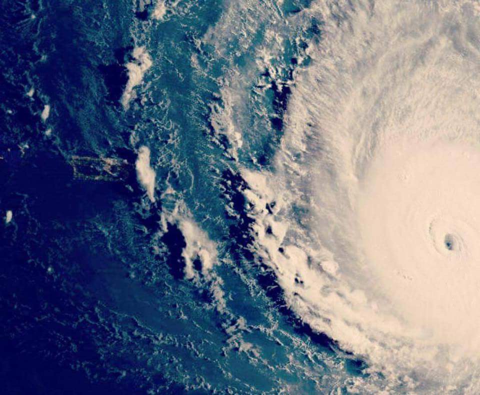 CS3Xcigarwraps's tweet photo. #PrayForPuertoRico #IrmaHurricane https://t.co/HtRcy76rH3