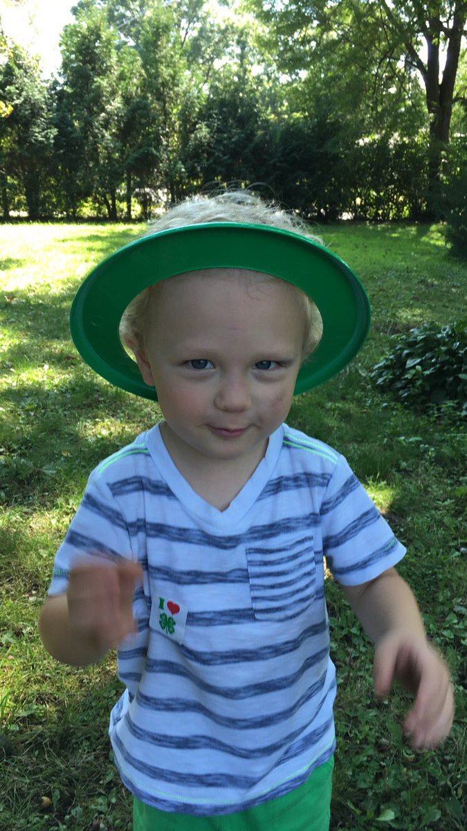 kenubus's tweet photo. I can't begin to describe how happy this little guy makes Me. Happy birthday little buddy. #3yearsold #cryingdad https://t.co/Hai4l8bM1P